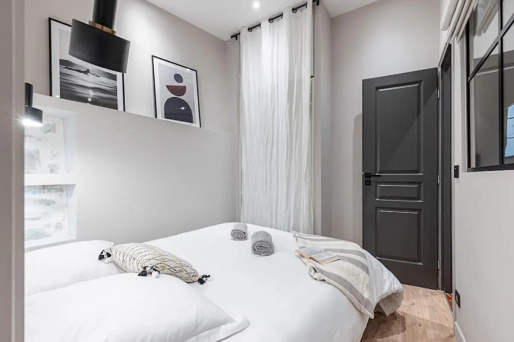 La Croix - Old Town Modern Apartment - 2 Bedrooms Nice