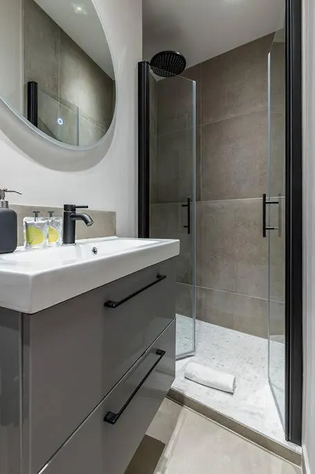 La Croix - Old Town Modern Apartment - 2 Bedrooms Nizza