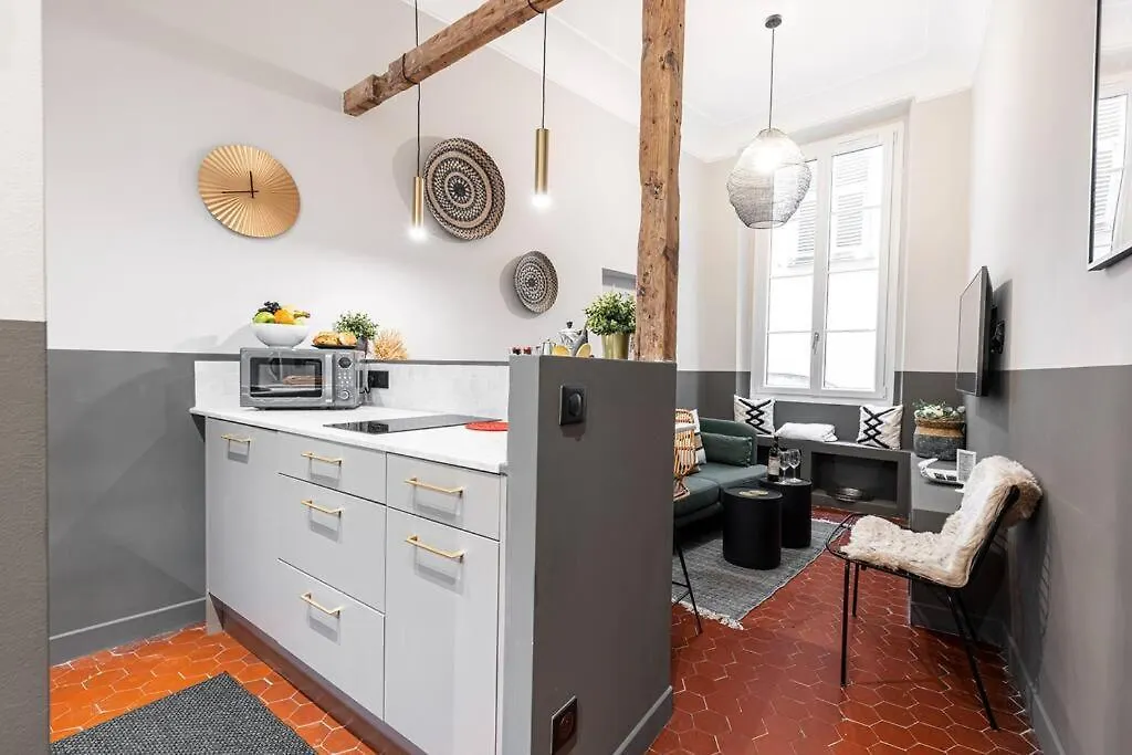 La Croix - Old Town Modern Apartment - 2 Bedrooms Nizza